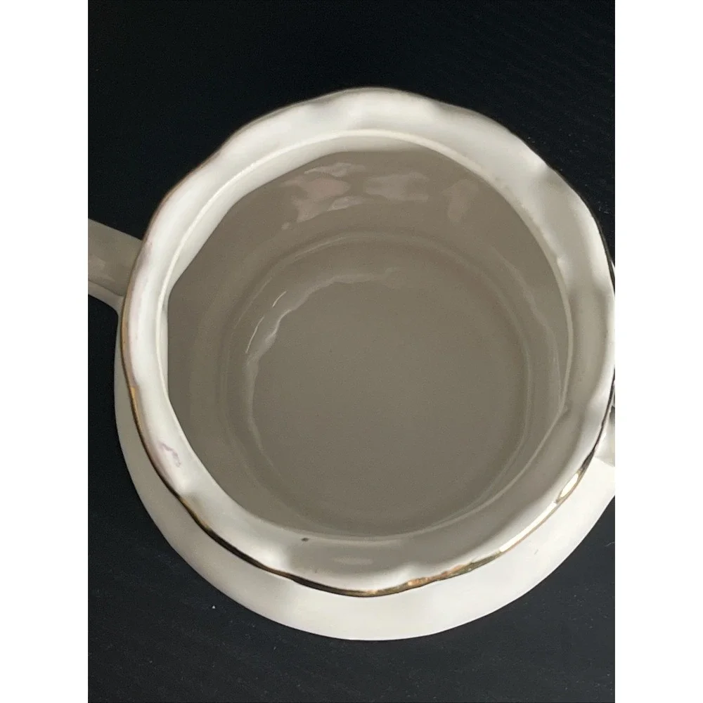 N/A white porcelain